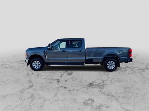 2023 Ford F-350 XLT