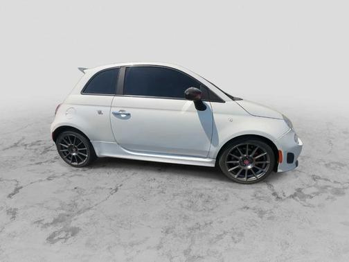 2016 FIAT 500 Abarth