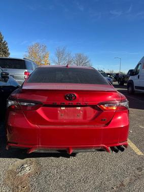 2022 Toyota Camry SE