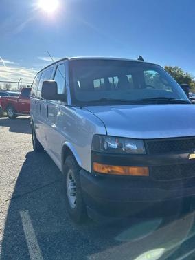 2018 Chevrolet Express 2500 LS