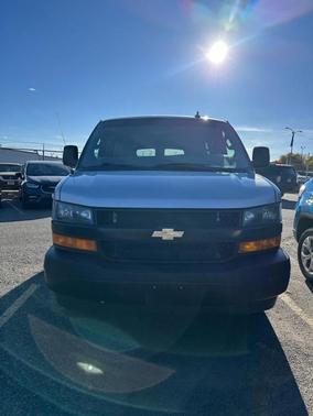 2018 Chevrolet Express 2500 LS