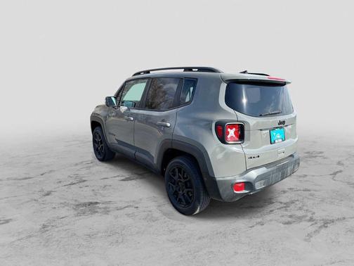 Sting Gray Clearcoat 2019 Jeep Renegade Altitude
