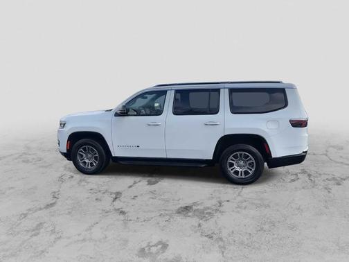 2023 Jeep Wagoneer Base