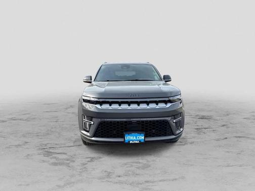 2026 Jeep Grand Wagoneer Base