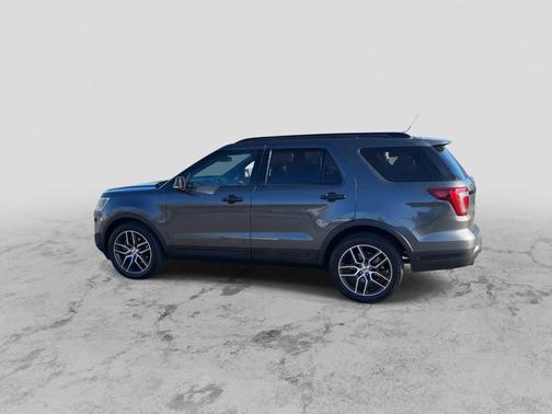 2018 Ford Explorer sport