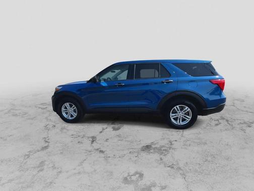 2022 Ford Explorer Base