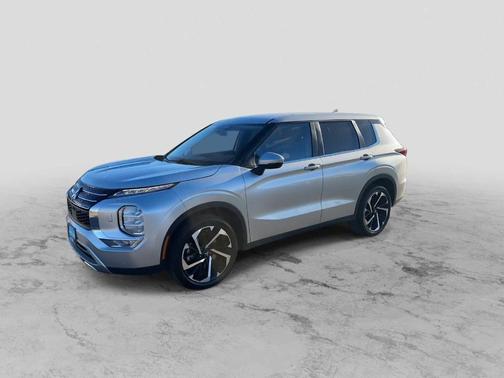 2023 Mitsubishi Outlander SE Special Edition