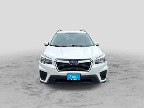 Crystal White Pearl 2020 Subaru Forester Premium
