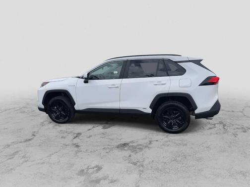 2021 Toyota RAV4 Hybrid LE