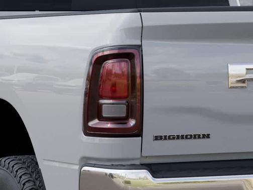 Bright White Clearcoat 2026 RAM 2500 Big Horn