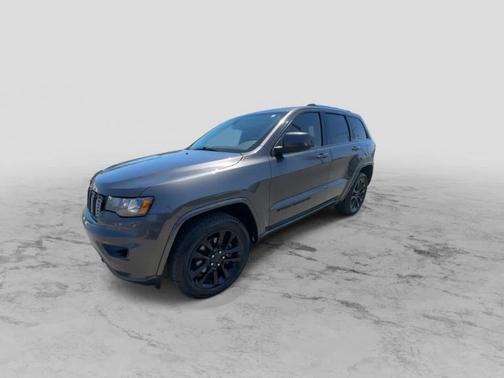 2022 Jeep Grand Cherokee Laredo