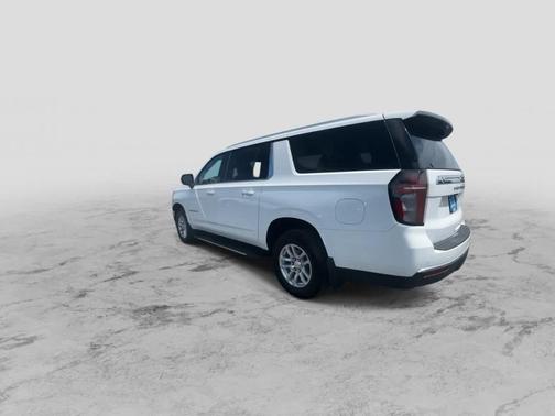 2024 Chevrolet Suburban LS