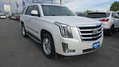 2018 Cadillac Escalade Luxury