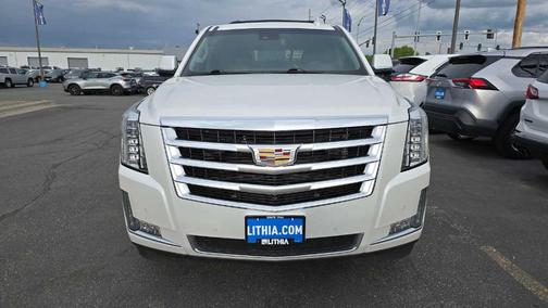 2018 Cadillac Escalade Luxury