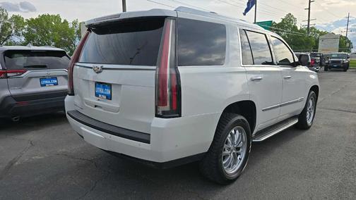 2018 Cadillac Escalade Luxury