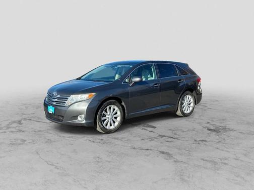 Magnetic Gray Metallic 2010 Toyota Venza