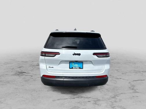 Bright White Clearcoat 2024 Jeep Grand Cherokee L Laredo