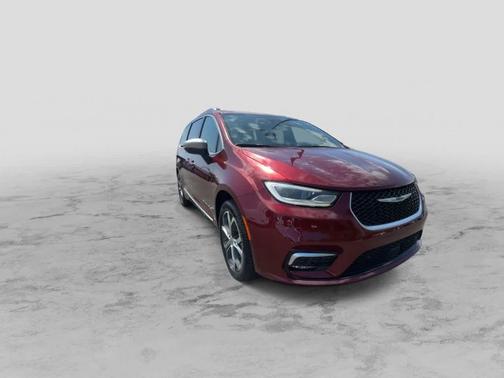 2023 Chrysler Pacifica Pinnacle