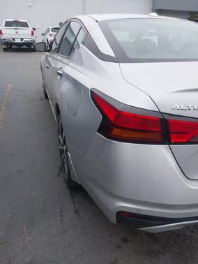 2022 Nissan Altima 2.5 Platinum