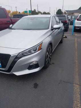 2022 Nissan Altima 2.5 Platinum