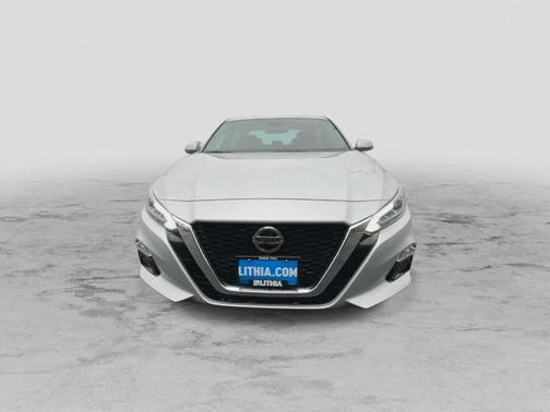 2022 Nissan Altima 2.5 Platinum