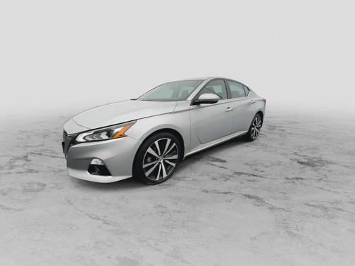 2022 Nissan Altima 2.5 Platinum