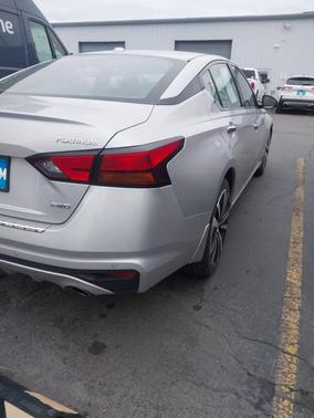 2022 Nissan Altima 2.5 Platinum