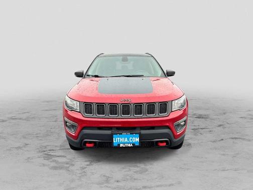 Redline Pearlcoat 2018 Jeep Compass Trailhawk