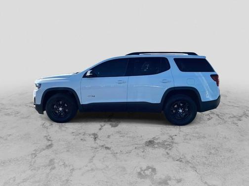 2021 GMC Acadia AT4