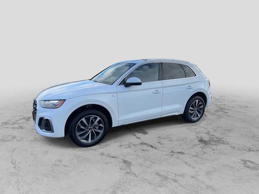 2023 Audi Q5 45 S line Premium Plus
