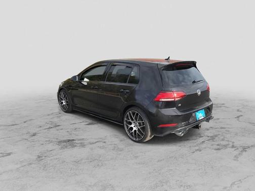 2019 Volkswagen Golf R 2.0T w/DCC & Navigation
