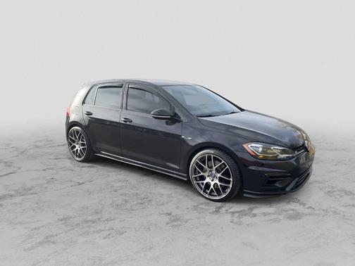 2019 Volkswagen Golf R 2.0T w/DCC & Navigation