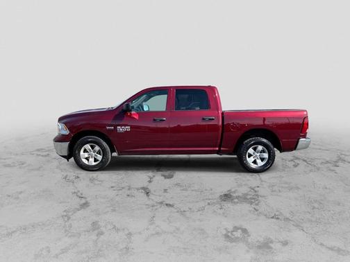 Delmonico Red Pearlcoat 2022 RAM 1500 Classic SLT