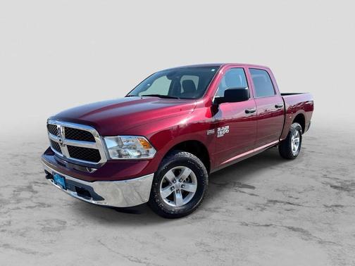 Delmonico Red Pearlcoat 2022 RAM 1500 Classic SLT