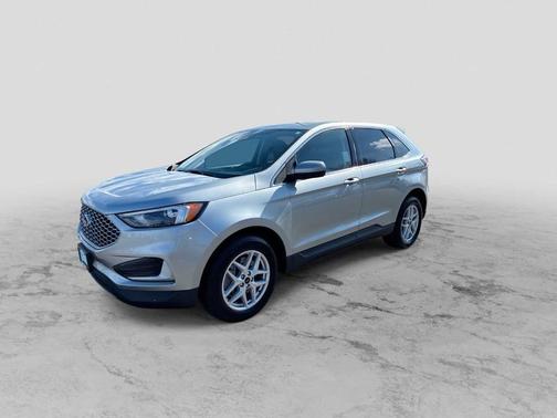 Iconic Silver Metallic 2023 Ford Edge SEL