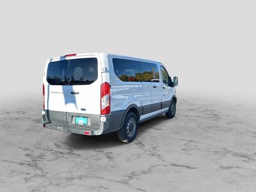2017 Ford Transit-150 XL