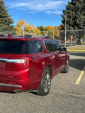 2020 GMC Acadia Denali