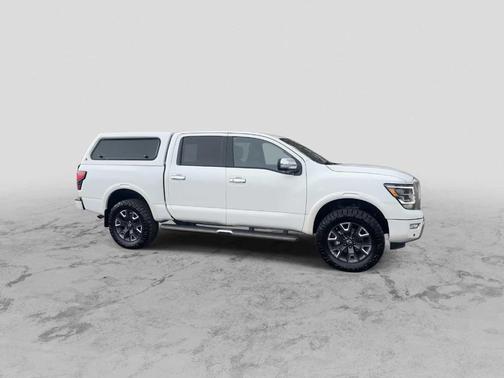 2023 Nissan Titan Platinum Reserve