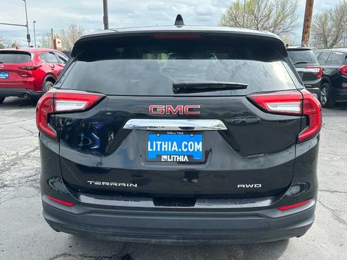 2024 GMC Terrain SLE