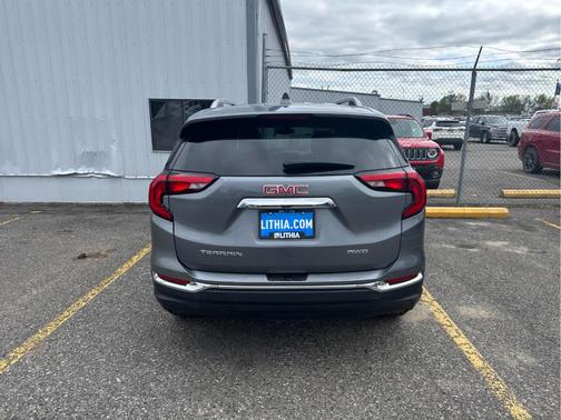 2021 GMC Terrain SLT