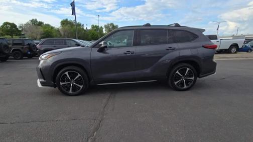 2022 Toyota Highlander XSE