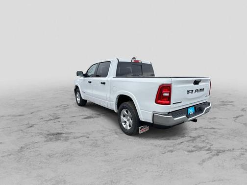 Bright White Clearcoat 2026 RAM 1500 Big Horn