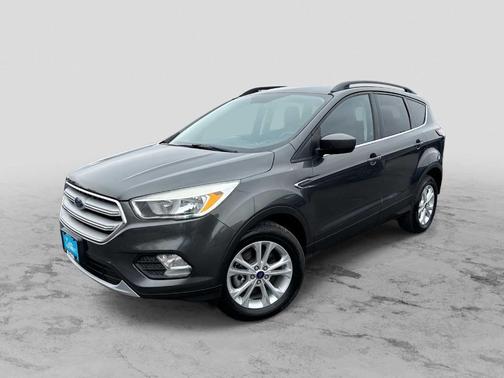 Magnetic Metallic 2018 Ford Escape SE
