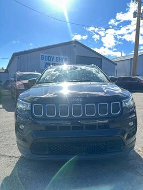 2022 Jeep Compass Latitude Lux
