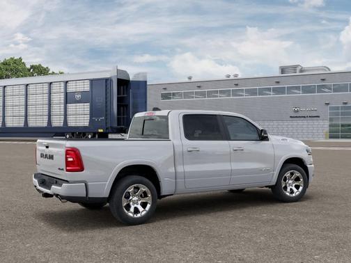 Bright White Clearcoat 2026 RAM 1500 Big Horn