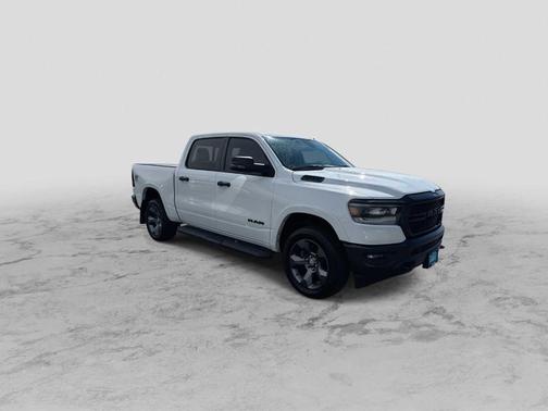 Bright White Clearcoat 2023 RAM 1500 Big Horn