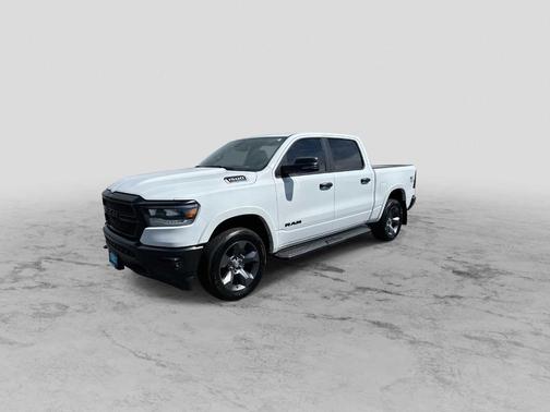 Bright White Clearcoat 2023 RAM 1500 Big Horn