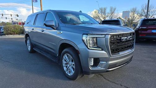 2022 GMC Yukon XL SLE