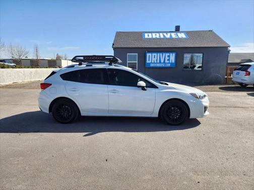 2017 Subaru Impreza 2.0i Premium