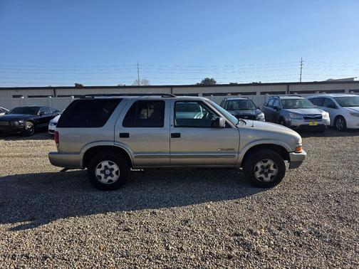 2003 Chevrolet Blazer LS